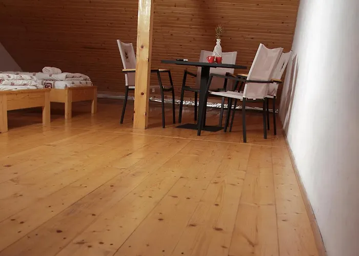 U Dvori Guest house Podgorodtsy