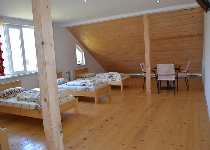U Dvori Guest house Podgorodtsy