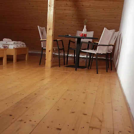 U Dvori Guest house Podgorodtsy